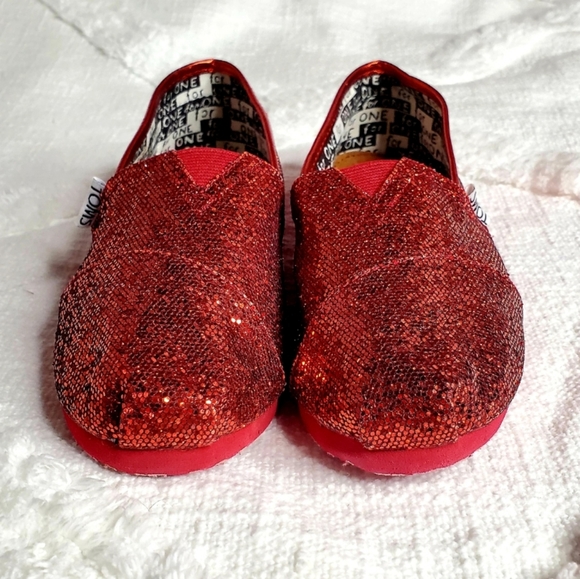 NEW TOMS! - Red Sparkly Slip-Ons - Picture 2 of 6